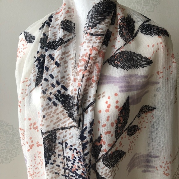 Cotton Blend Leaf Motif Shawl Wrap - Picture 3 of 8